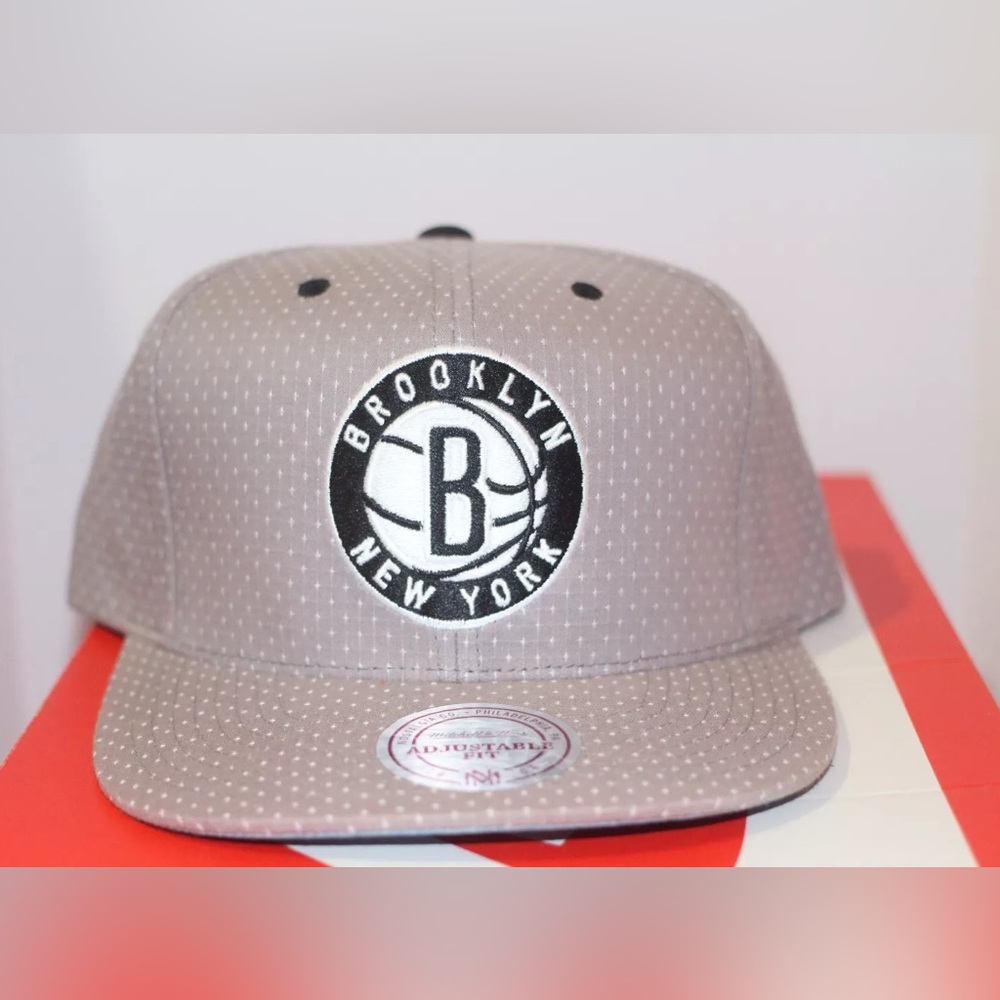 Brooklyn Nets Mitchell and Ness Snap Black Grey Black White Hat